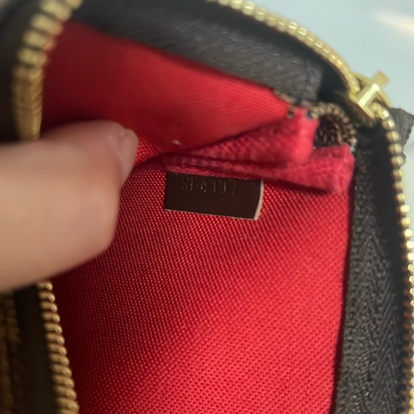 Louis Vuitton Mini Pochette Accessoires - Picture 2 of 3